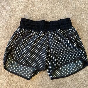 Lululemon black polka dot shorts